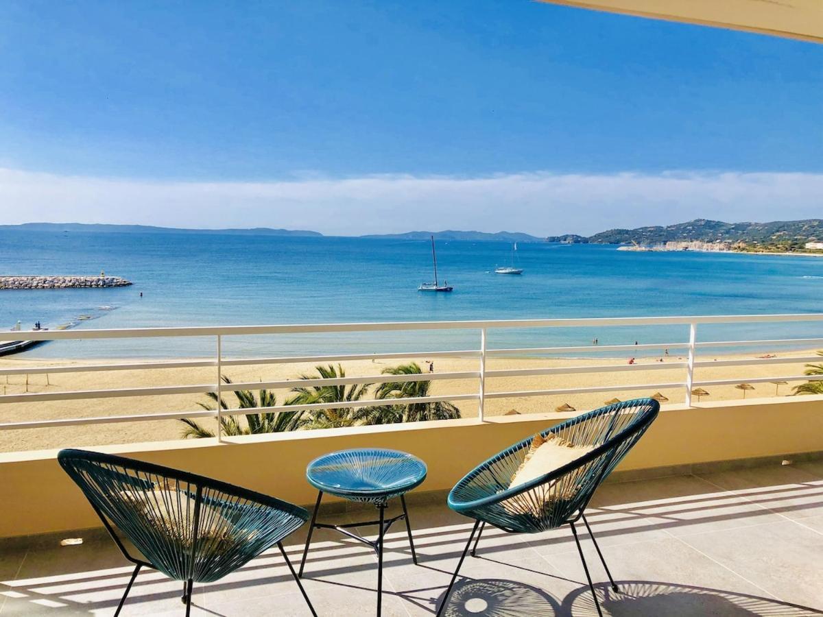 T3 Front De Mer Dernier Etage Vue Mer Petit Havre De Paix Pour Vos Vacances Emplacement Unique Vue Mer Panoramique A 180 Degres Pour Ce T3 En Face De La Plage Front De Mer Vue Sur Les Iles 5 Et Dernier Etage Avec Ascenseur Le Lavandou Exteriér fotografie